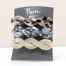 Load image into Gallery viewer, Grey/Pearl Mix Acrylic Twist Hair Clips
