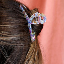Load image into Gallery viewer, Unicorn Claw Hair Clips
