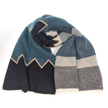 Load image into Gallery viewer, Knitted Zig Zag Scarf Blue
