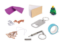 Load image into Gallery viewer, Snow Tree 8 Crackers 2024