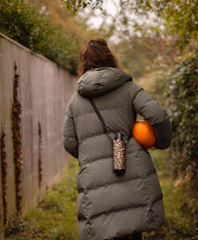 Load image into Gallery viewer, Bottle Soc Green Camo Pattern