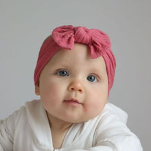 Load image into Gallery viewer, Leopard Print Bow Turban
