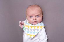 Load image into Gallery viewer, Geo Tringles Dribble Bib
