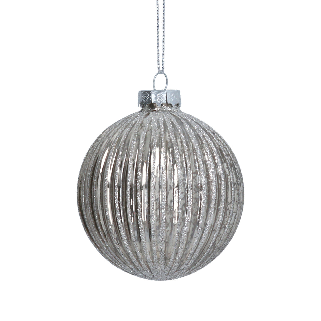 Shiny Silver Ribbed Bauble