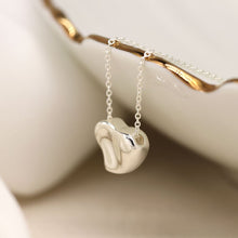 Load image into Gallery viewer, Silver Wavy Heart Stud Necklace
