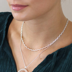 Wave Chain Necklace