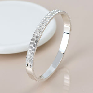 Silver Plated Scallop Embossed Bangle