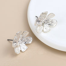 Load image into Gallery viewer, Silver Plated Floral Bloom Earrings
