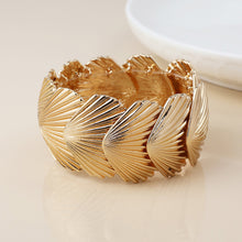 Load image into Gallery viewer, Golden Stretch Clam Shell Bracelet
