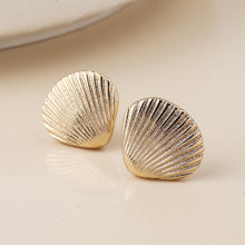 Load image into Gallery viewer, Golden Clam Shell Stud Earrings
