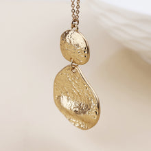 Load image into Gallery viewer, Molton Drop Pendant Necklace - Worn Gold
