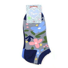 Load image into Gallery viewer, Navy and Grey Mix Floral Socks
