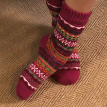 Load image into Gallery viewer, Deep Pink/Orange Mix Nordic Style Cosy Sock
