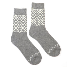Load image into Gallery viewer, Grey Scandi Diamond Heart Ankle Socks
