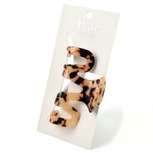 Load image into Gallery viewer, Caramel/Black Mix Wave Claw Clip
