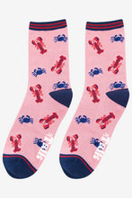 Load image into Gallery viewer, Women&#39;s Lobster and Crab Bamboo Socks
