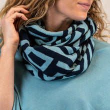 Load image into Gallery viewer, Navy/Light Blue Scarf
