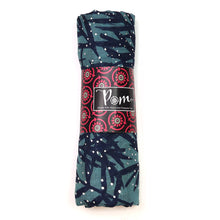 Load image into Gallery viewer, Teal Green Paisley Leaf Silhouette Scarf
