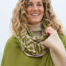 Load image into Gallery viewer, Oatmeal/Pea Green Fine Knit Animal Stripe Snood
