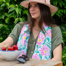 Load image into Gallery viewer, Pink Daisy On White Scarf

