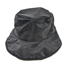 Load image into Gallery viewer, Showerproof Hat with Teddy Bear Lining - Cream
