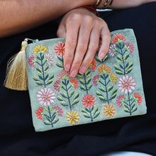 Load image into Gallery viewer, Green Velvet Floral Zip Purse
