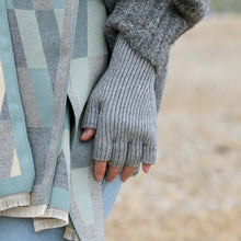Load image into Gallery viewer, Light Grey Recycled Blend Fingerless Gloves
