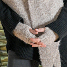 Load image into Gallery viewer, Oatmeal Marl Wrist Warmers
