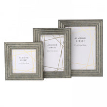 Load image into Gallery viewer, Burnham 6 x 4 Photo Frame
