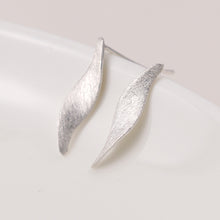 Load image into Gallery viewer, Sterling Silver Brushed Marquis Twist Earrings
