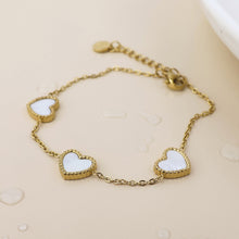Load image into Gallery viewer, Heart Gold Plated Stainless Steel Chain Bracelet
