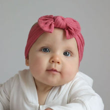 Load image into Gallery viewer, Raspberry Bow Turban

