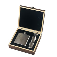 Load image into Gallery viewer, Stag  Hip Flask &amp; Cup Set
