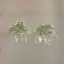 Load image into Gallery viewer, Water lily Stud Sterling Silver Earrings

