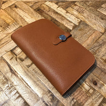 Load image into Gallery viewer, Small Fold Over Purse- Brown
